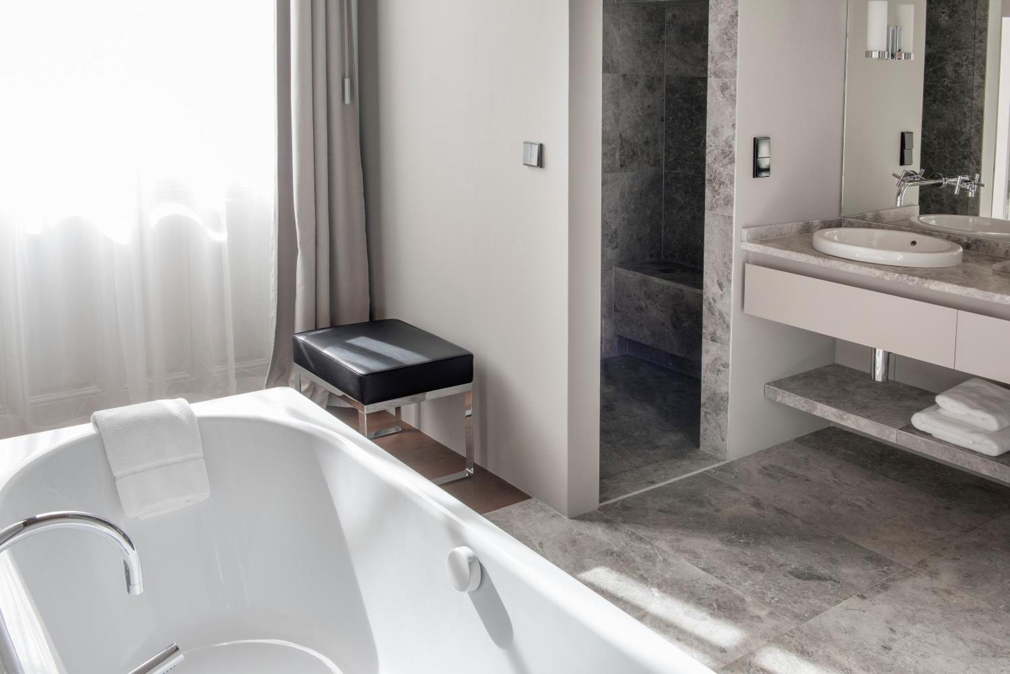 Hotel De Tourrel, Saint Remy De Provence, A Member Of Design Hotels Room photo